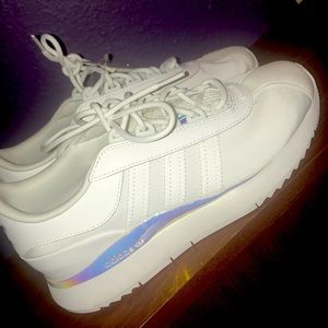 Adidas women 7.5